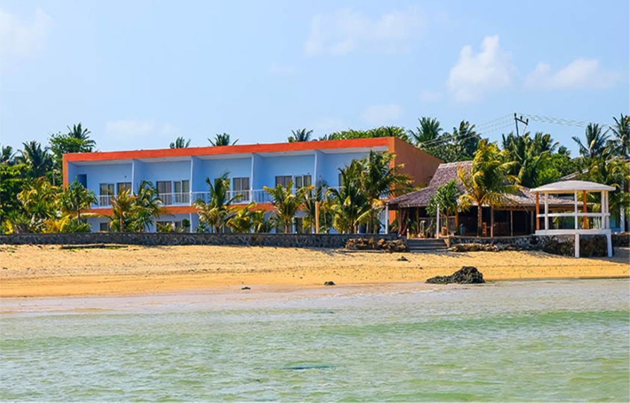 Turtle Beach Hotel Ujunggenteng Buitenkant foto