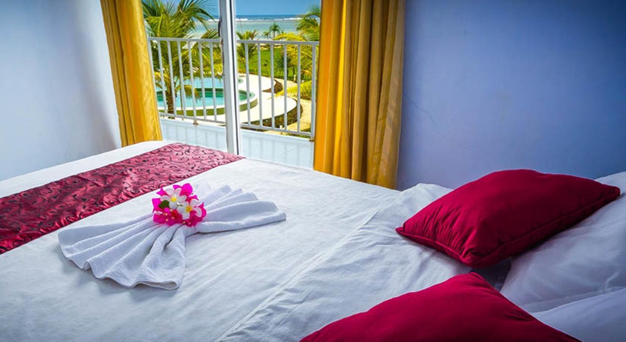 Turtle Beach Hotel Ujunggenteng Kamer foto